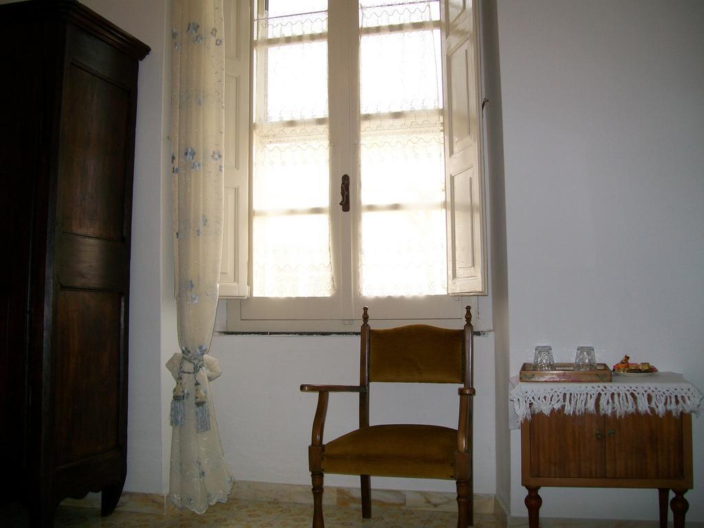 Notte Di Luna Room & Breakfast Oristano Rom bilde