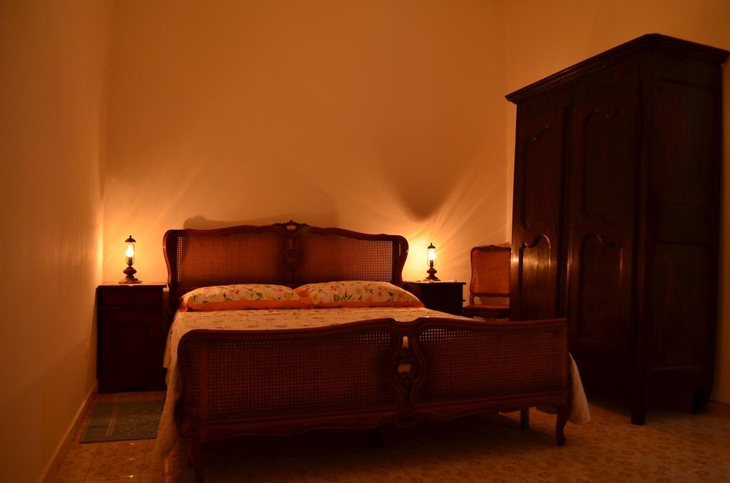 Notte Di Luna Room & Breakfast Oristano Rom bilde